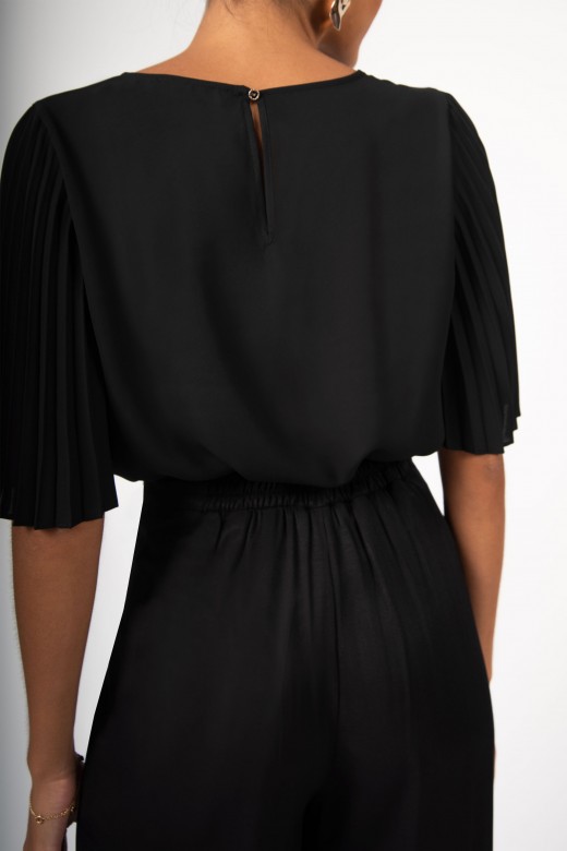 Oversize tunic with pleated sleeves