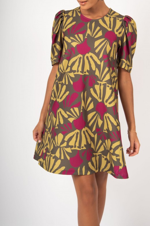 Flowy patterned short dress