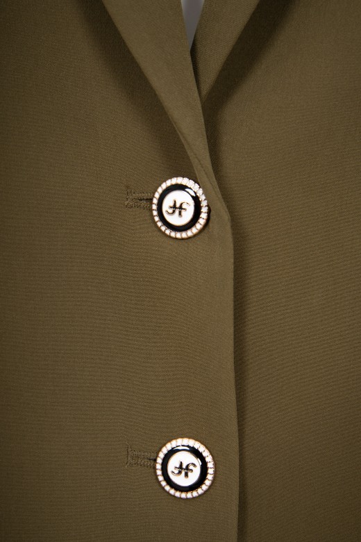 Fitted blazer with double button