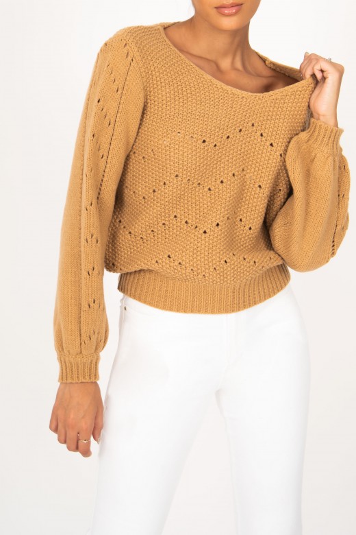 Pull en grosse maille à perforations