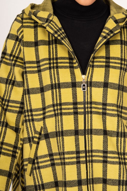Plaid pattern pleated back oversized jacket Plaid pattern pleated back oversized jacket