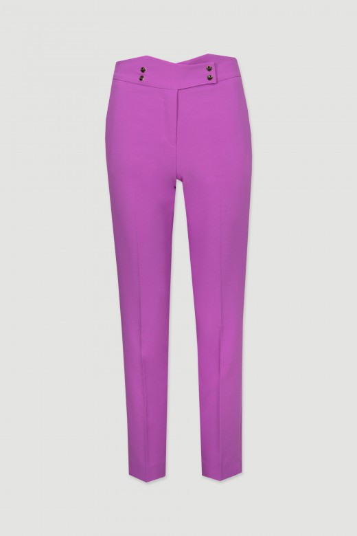 Pantaln clsico con botones cintura elstica logo a contraste