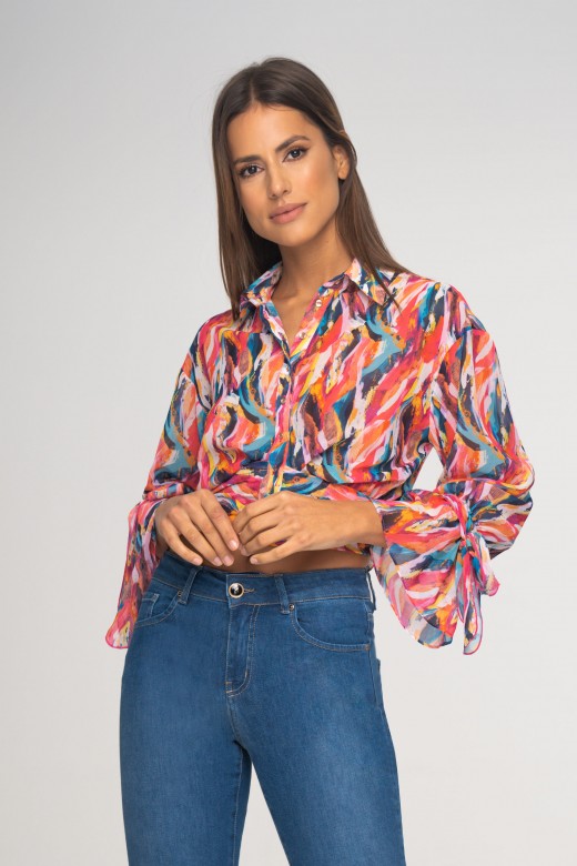 Cropped button down shirt with bow abstract pattern