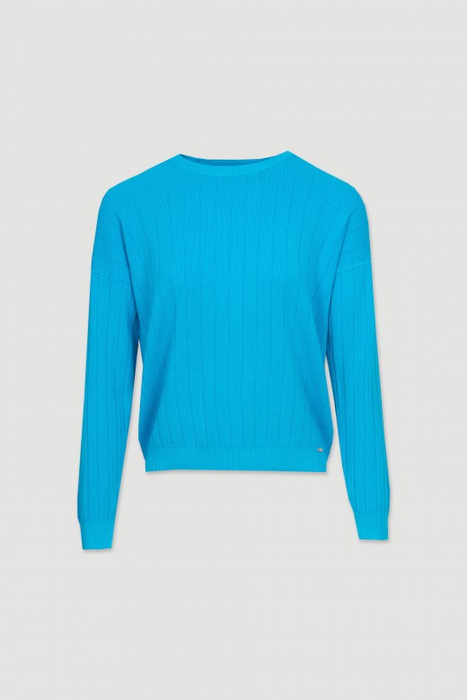 Ribbed knit sweater with perfurations