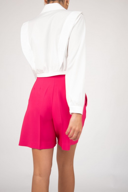 Classic shorts with buttons