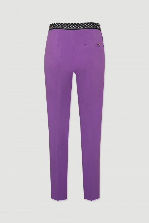 Pantalon classique avec boutons taille lastique logo contrast