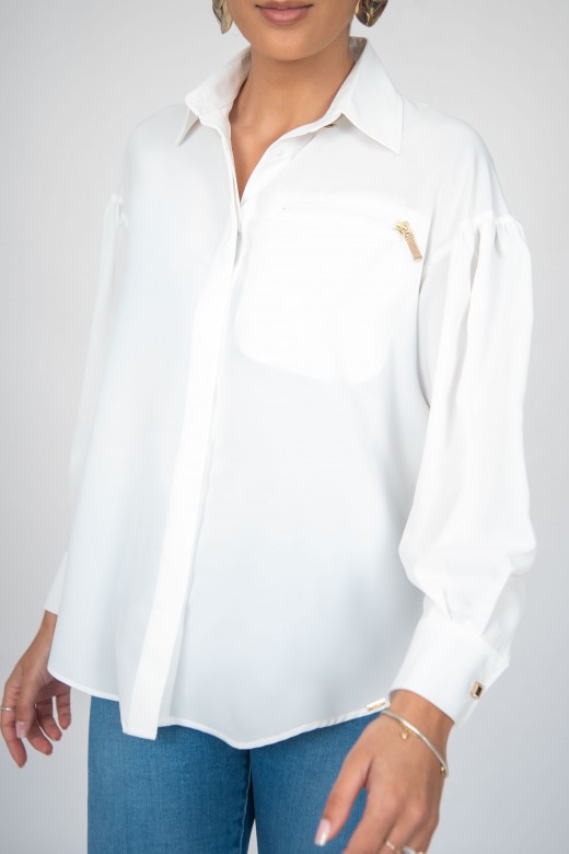 Button up shirt pocket with zipper
