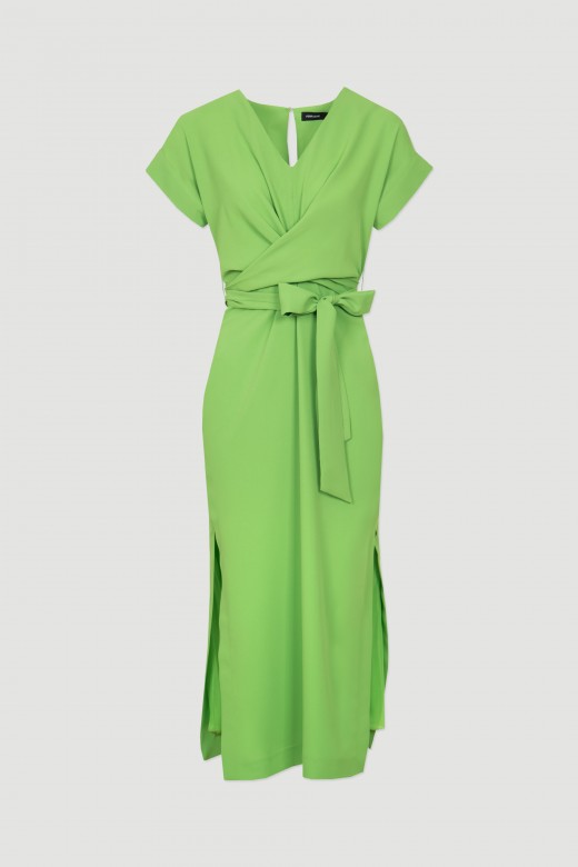 Vestido cruzado com laço Vestido cruzado com laço