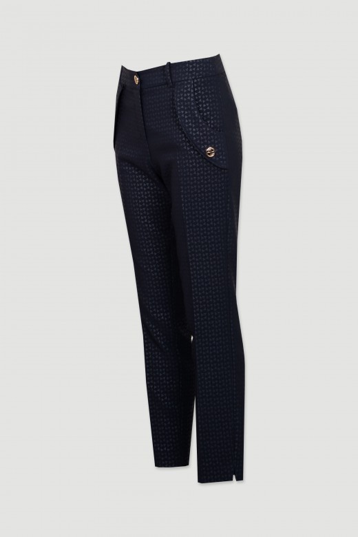 Pantalon texturé avec poches à rabat