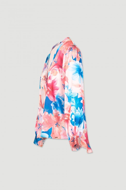 Chemise en satin motif fleuri