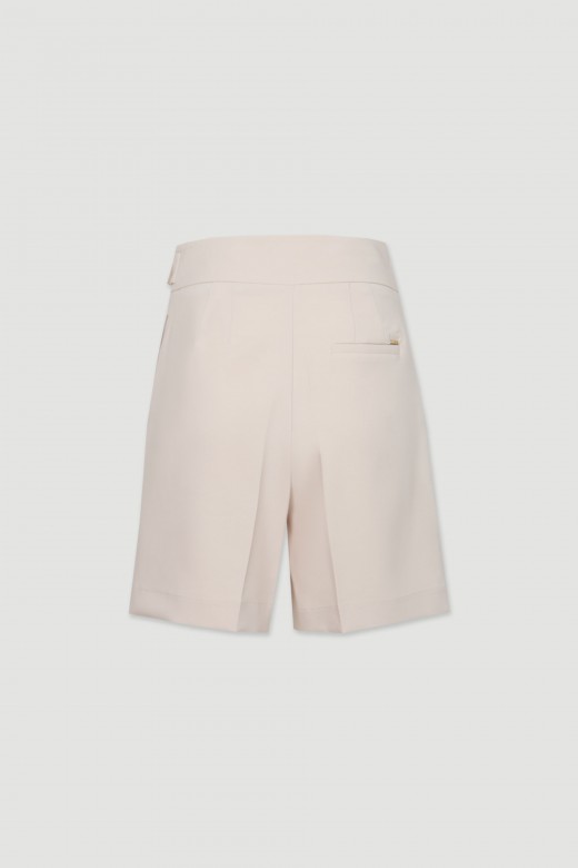 Classic shorts metal hoop