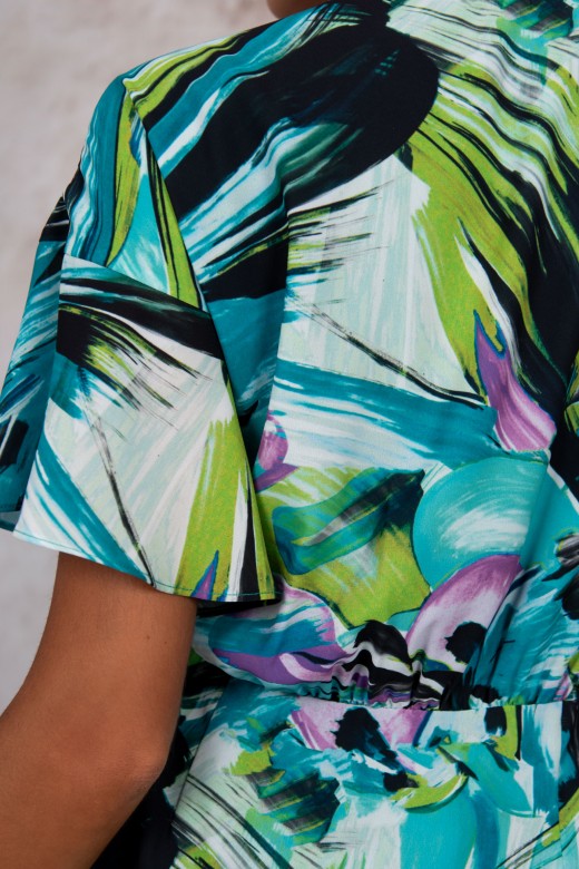 Patterned short dress with ruffles