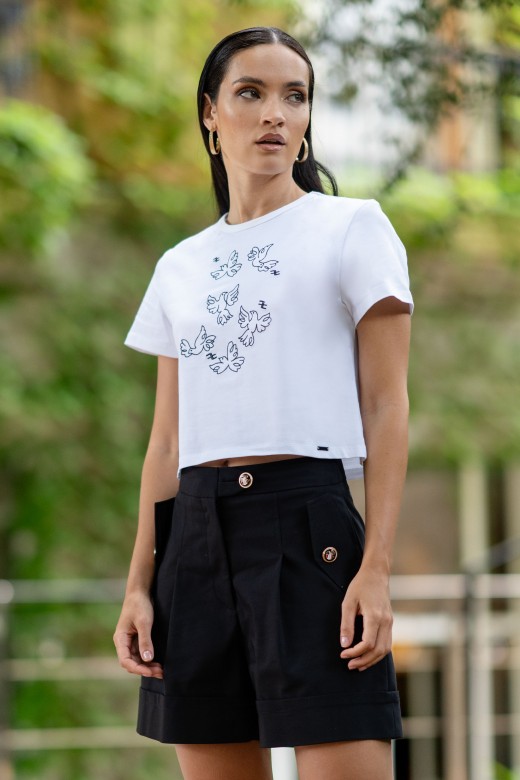 Cropped cotton t-shirt with embroidery