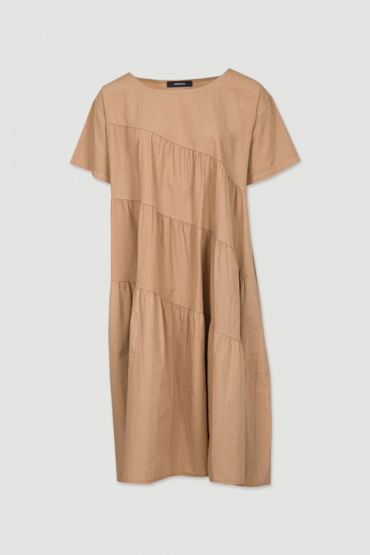 Cotton dress with small pleats