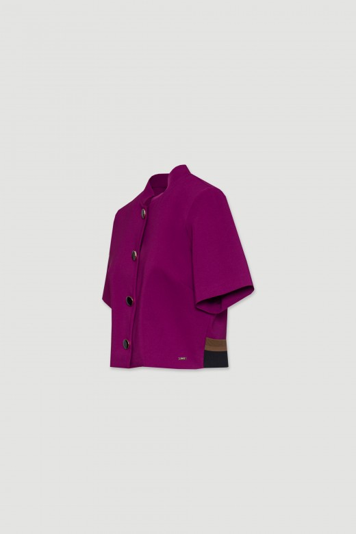 Jacket with elastic belt