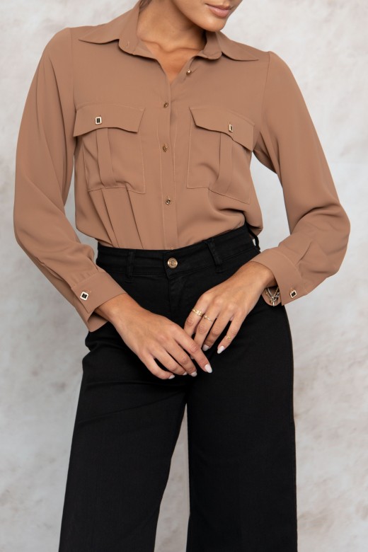 Shirt with pockets