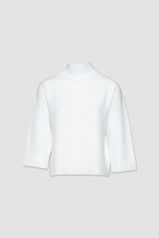 Knit with a high collar