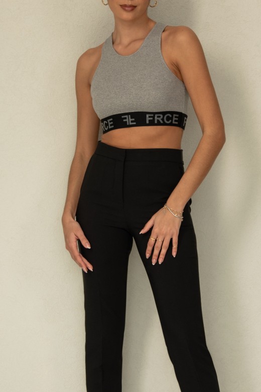 Top with elastic band detail