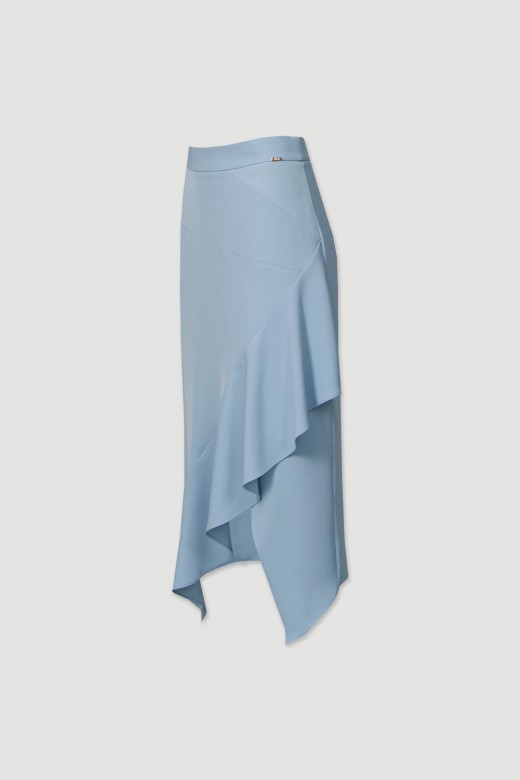 Asymmetrical fluid skirt