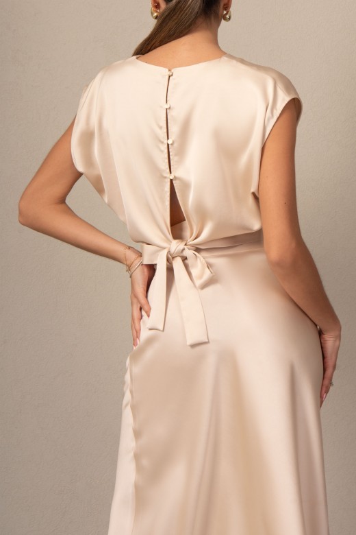 Satin blouse with bow at the back
