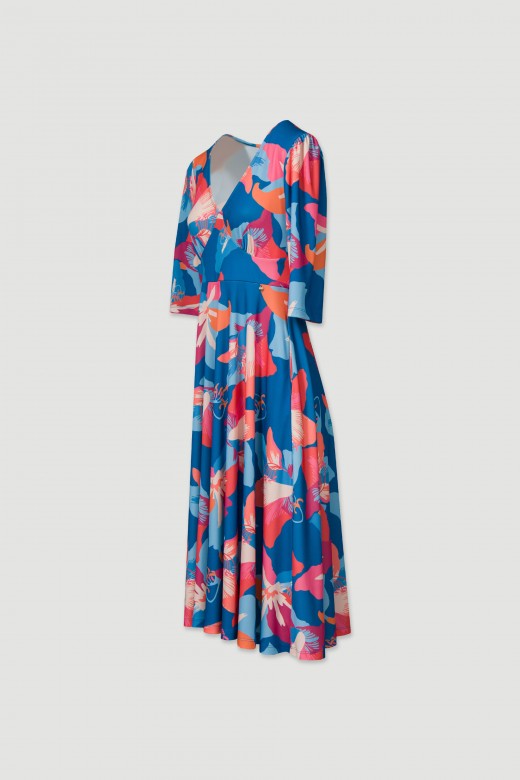 Flowy dress with pattern
