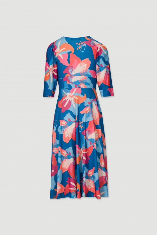 Flowy dress with pattern