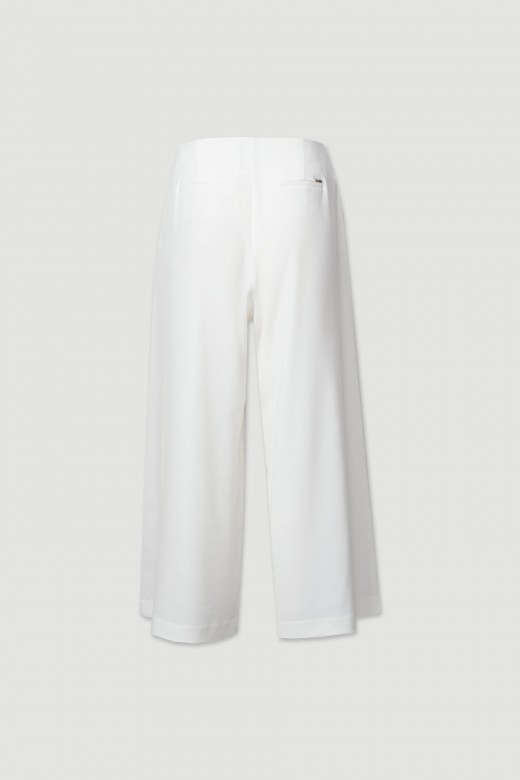 Culotte pants with front pleat