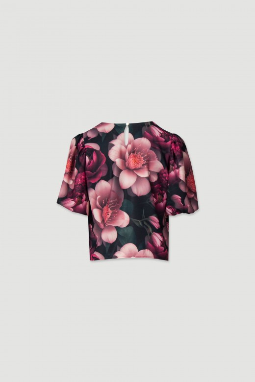 Printed top with puff sleeves