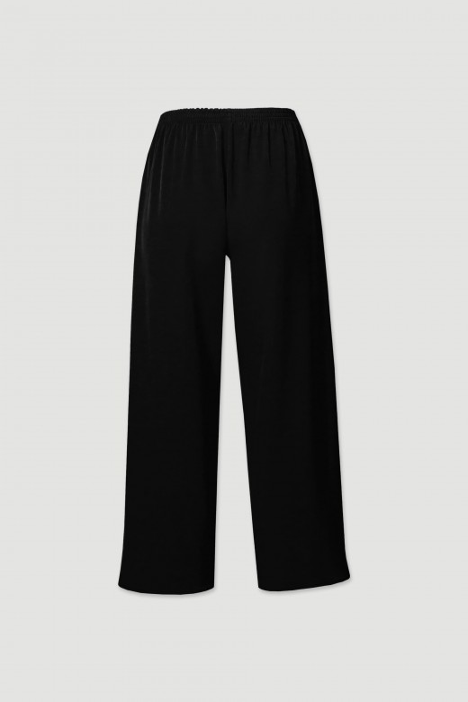 Fluid culotte pants with elastic belt