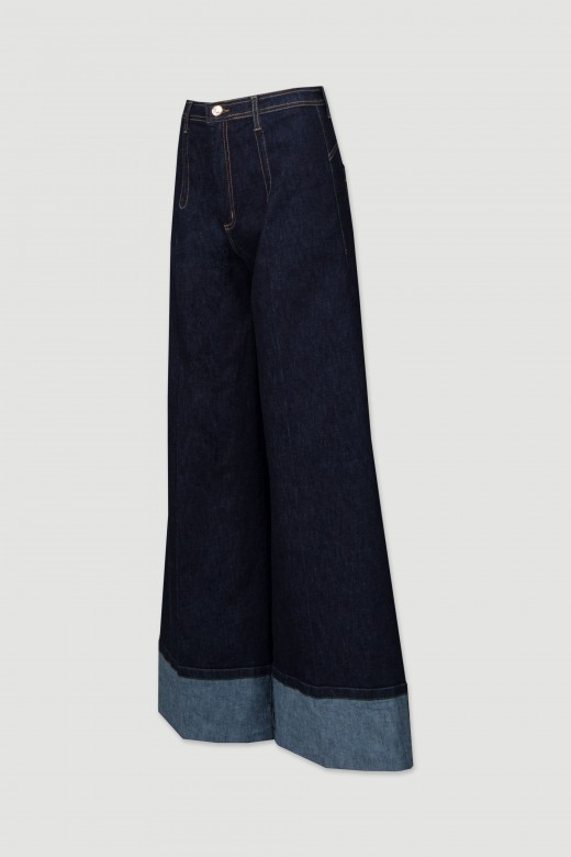 High-waisted wide leg jeans