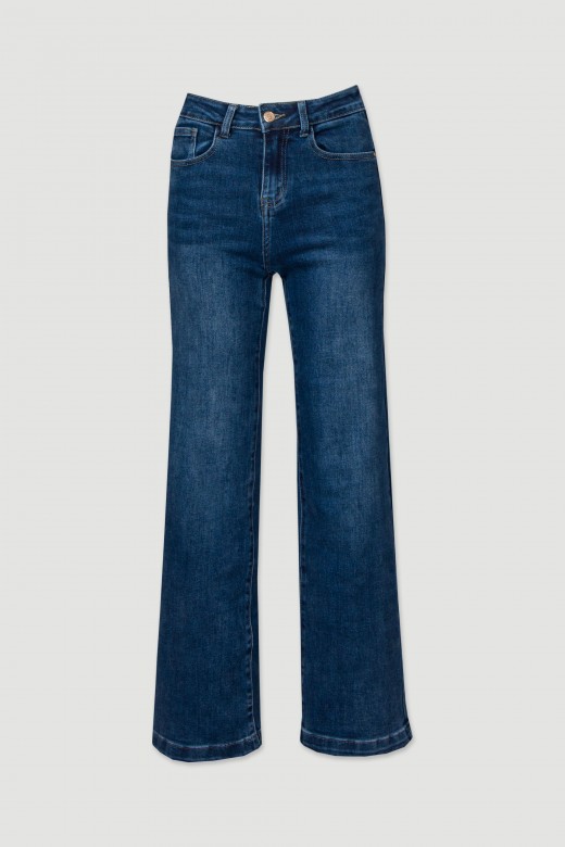 High-waisted straight jeans