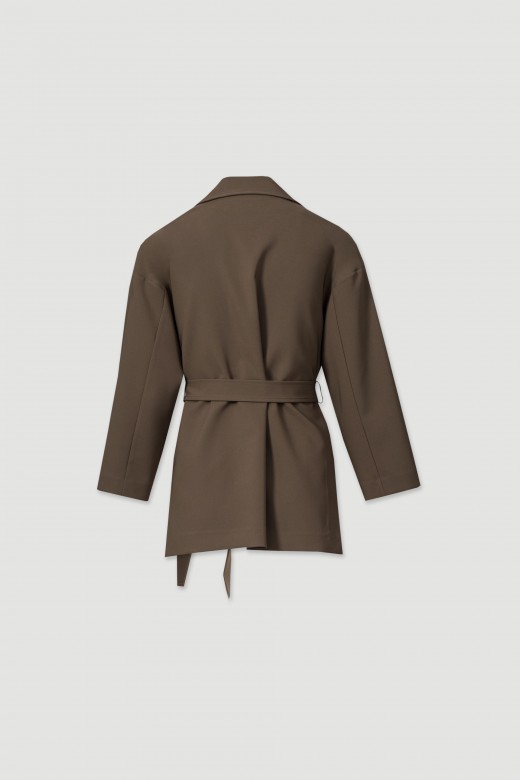 Manteau avec fermeture croise