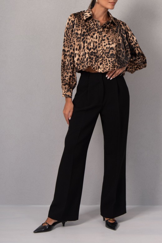 Classic pants with front pleats