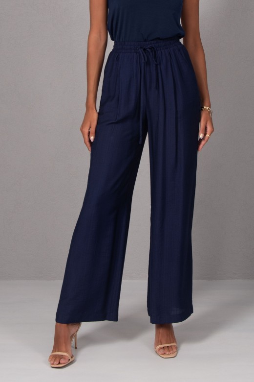 Fluid wide-leg pants with elastic belt