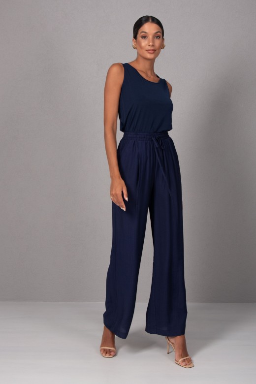 Fluid wide-leg pants with elastic belt