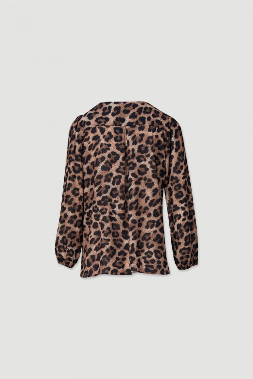 Fluid tunic in animal print