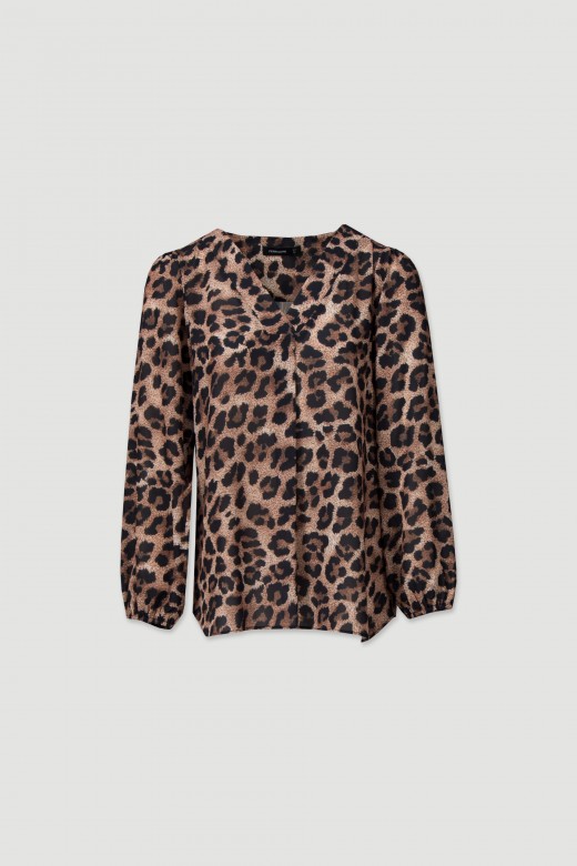 Fluid tunic in animal print