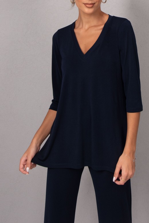 Asymmetrical tunic in fluid knit