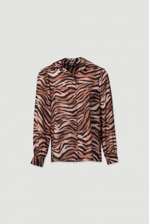 Blouse with animal print