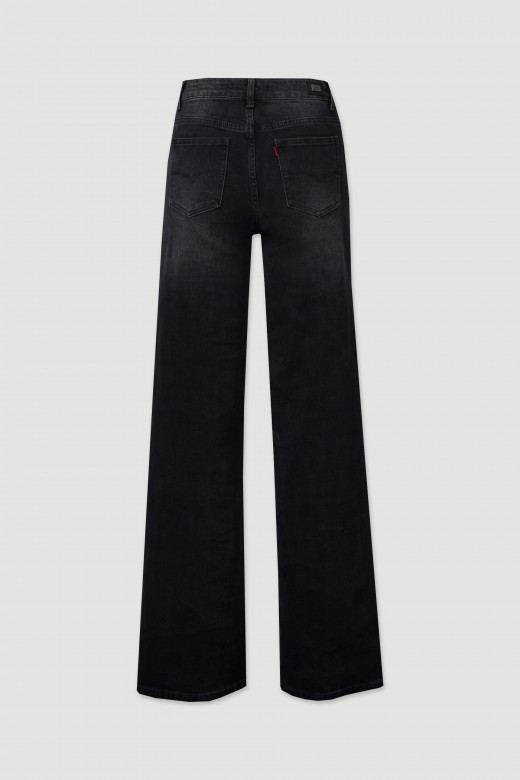 High-waisted wide-leg jeans