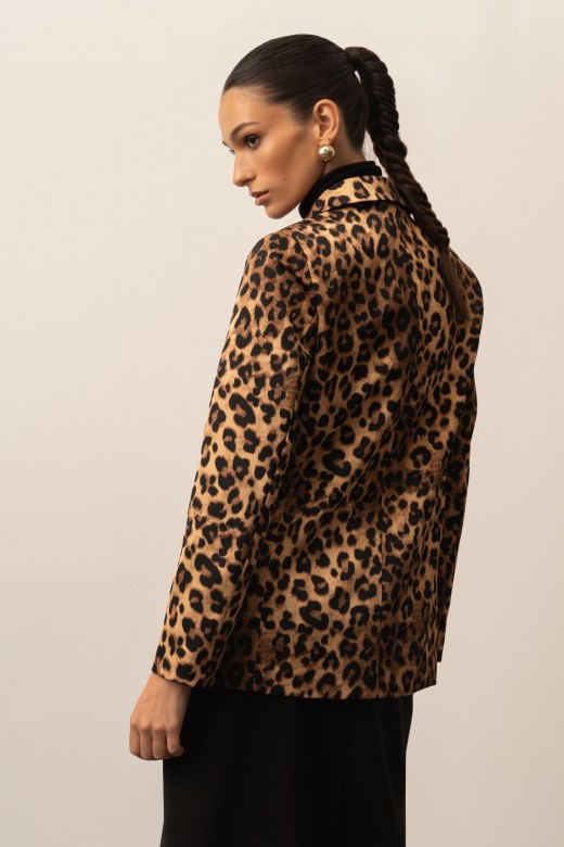 Blazer animal print com fecho em trespasse