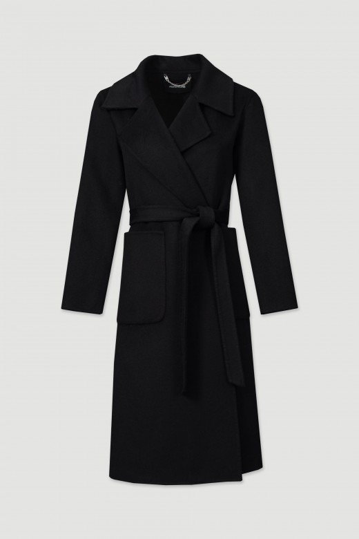 Long wool coat with a belt and double-breasted closure