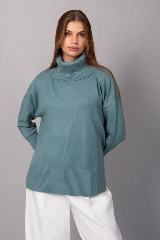 Knitted sweater with a slouchy turtleneck