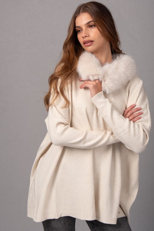 Knit tunic with removable fur collar