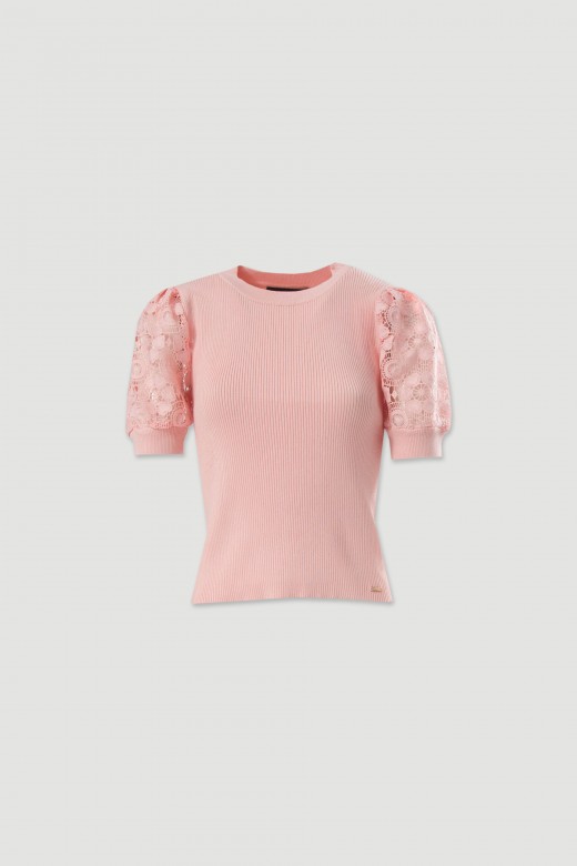 Camisola de malha com manga curta em renda