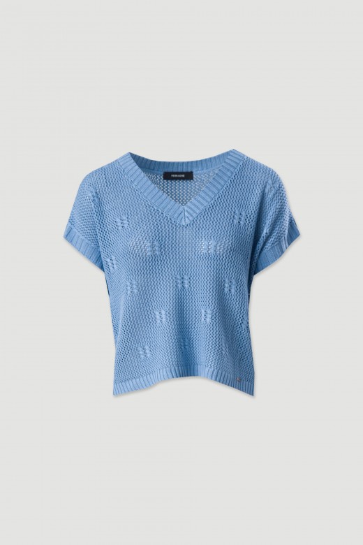 Camisola de malha perfurada com detalhe trabalhado