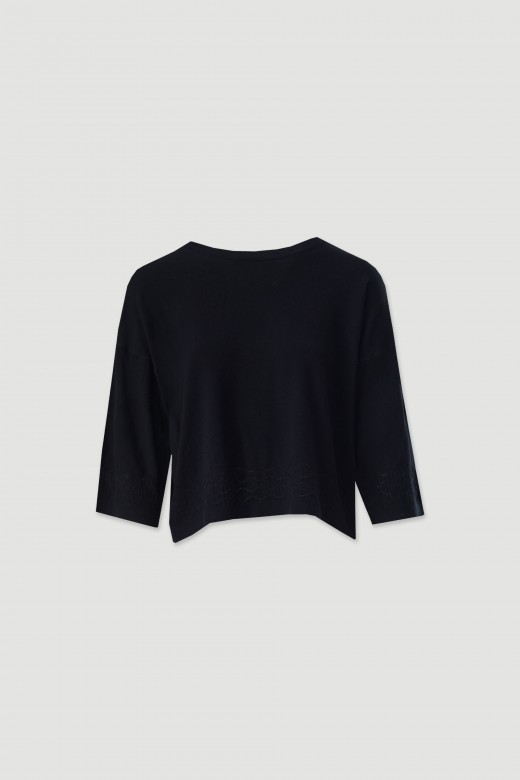 Camisola de malha fluida com detalhe perfurado