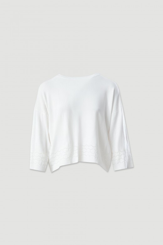Camisola de malha fluida com detalhe perfurado