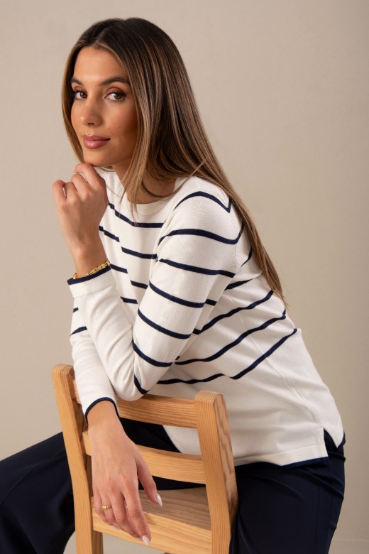 Camisola de malha com riscas a contrastar