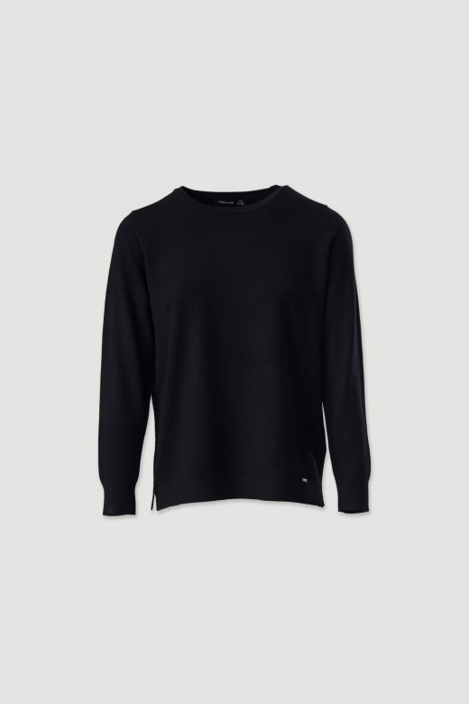 Basic knit sweater
